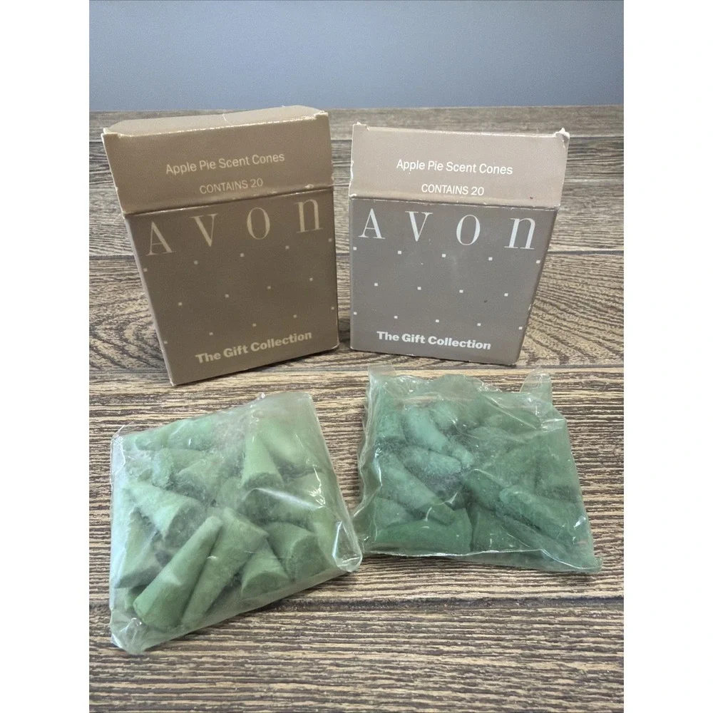 (2) Vintage Avon Apple Pie‎ Scented Cones 20 Cones Each Pack Gift Collection